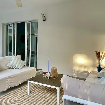 Апартаменты Dama *