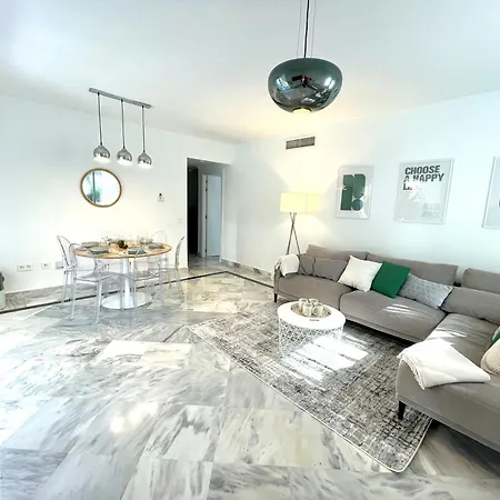 Dama Apartment *
